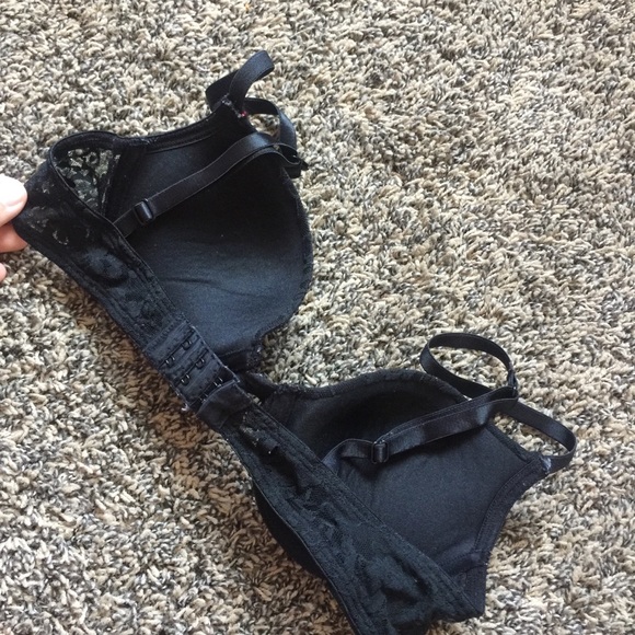 [So] Black push-up 34B - Picture 2 of 4